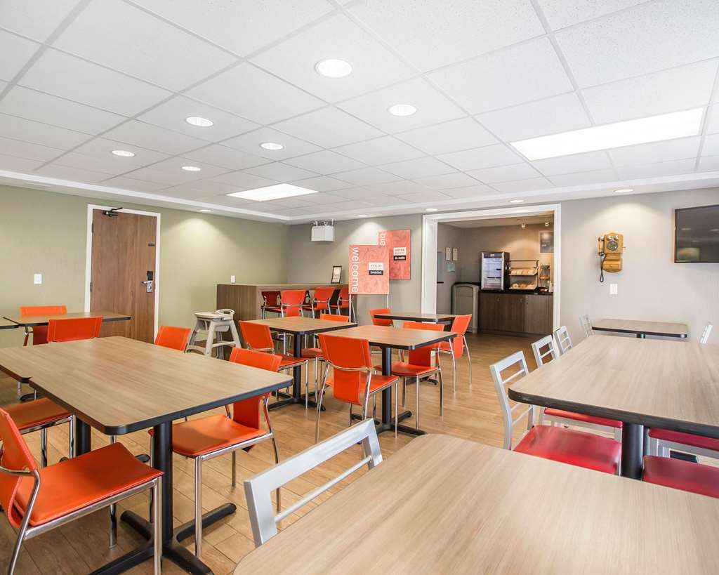 Comfort Inn Edmundston Restoran gambar